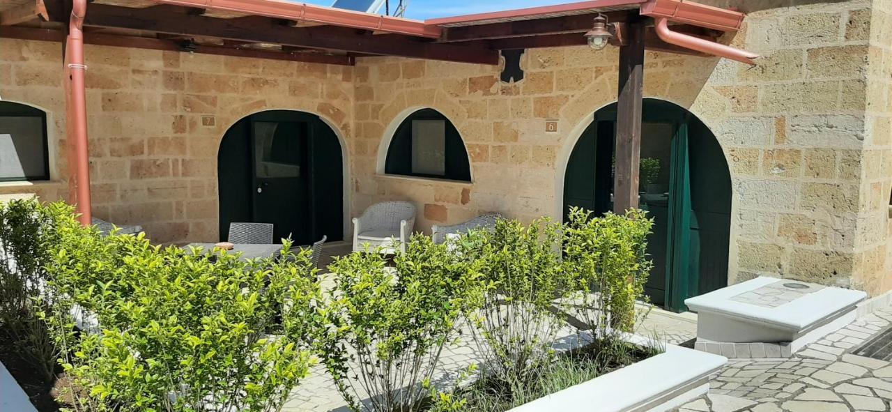 Masseria San Nicola B&B Torre Santa Susanna Exteriör bild
