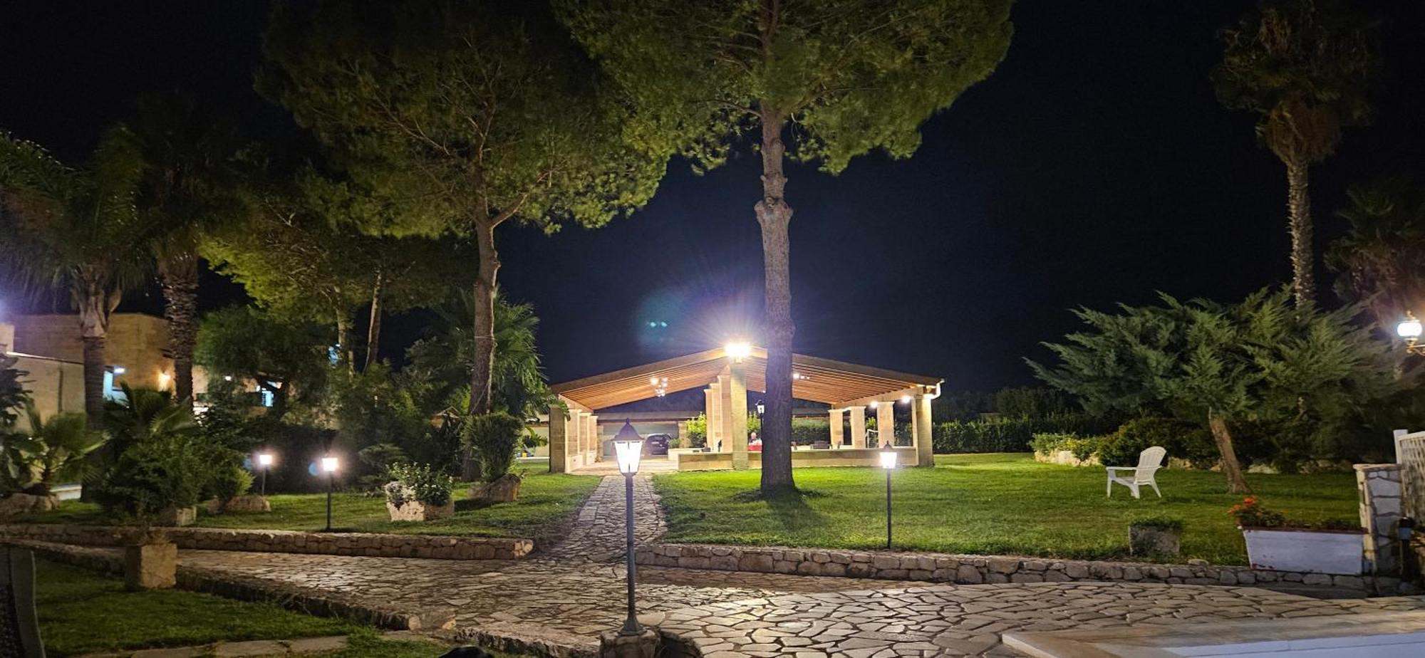 Masseria San Nicola B&B Torre Santa Susanna Exteriör bild