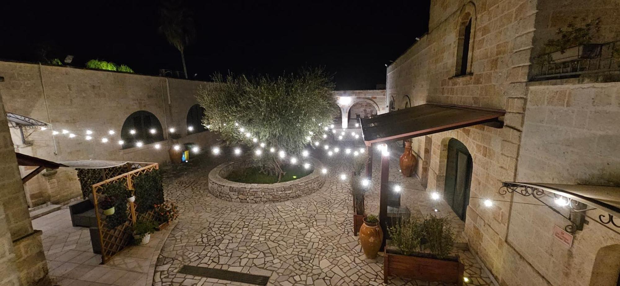 Masseria San Nicola B&B Torre Santa Susanna Exteriör bild